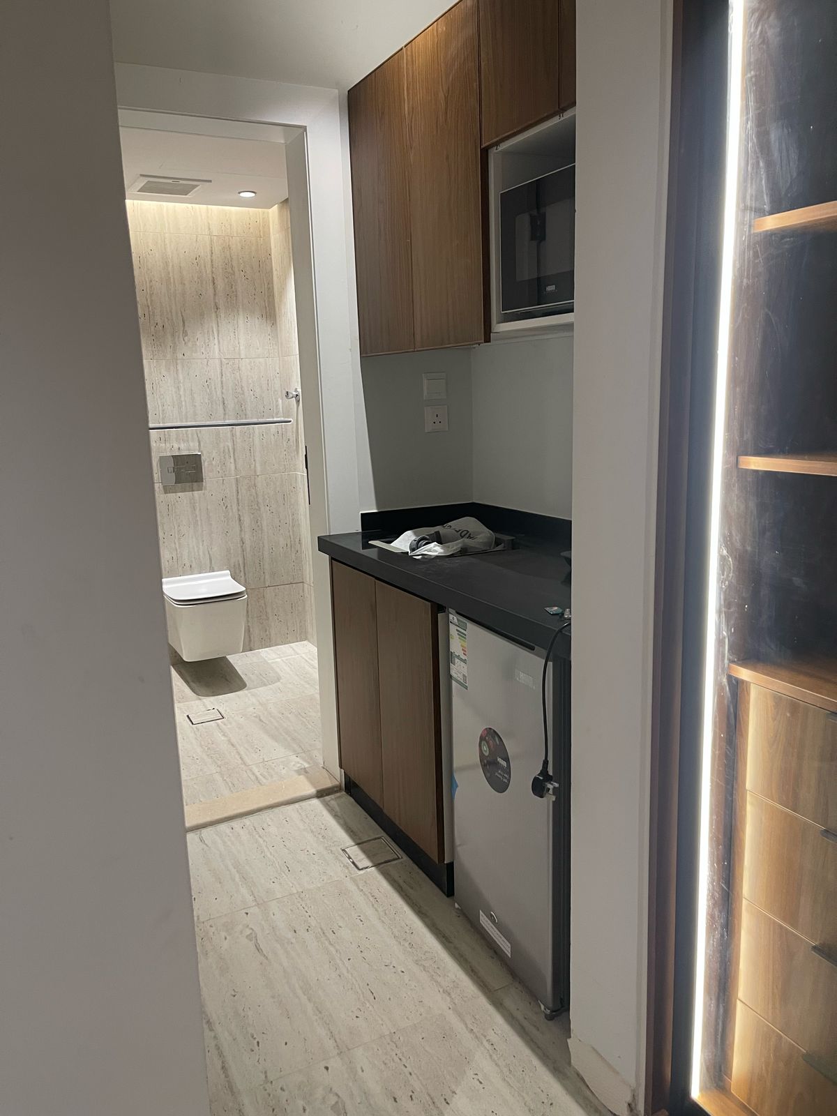 🏢 Furnished Studio Room - Al Majdiyah Residence ✨ Luxury hotel-style room with premium shared amenities